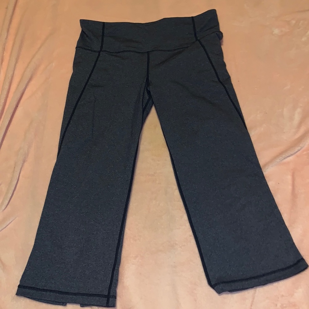 Navy Lululemon capris